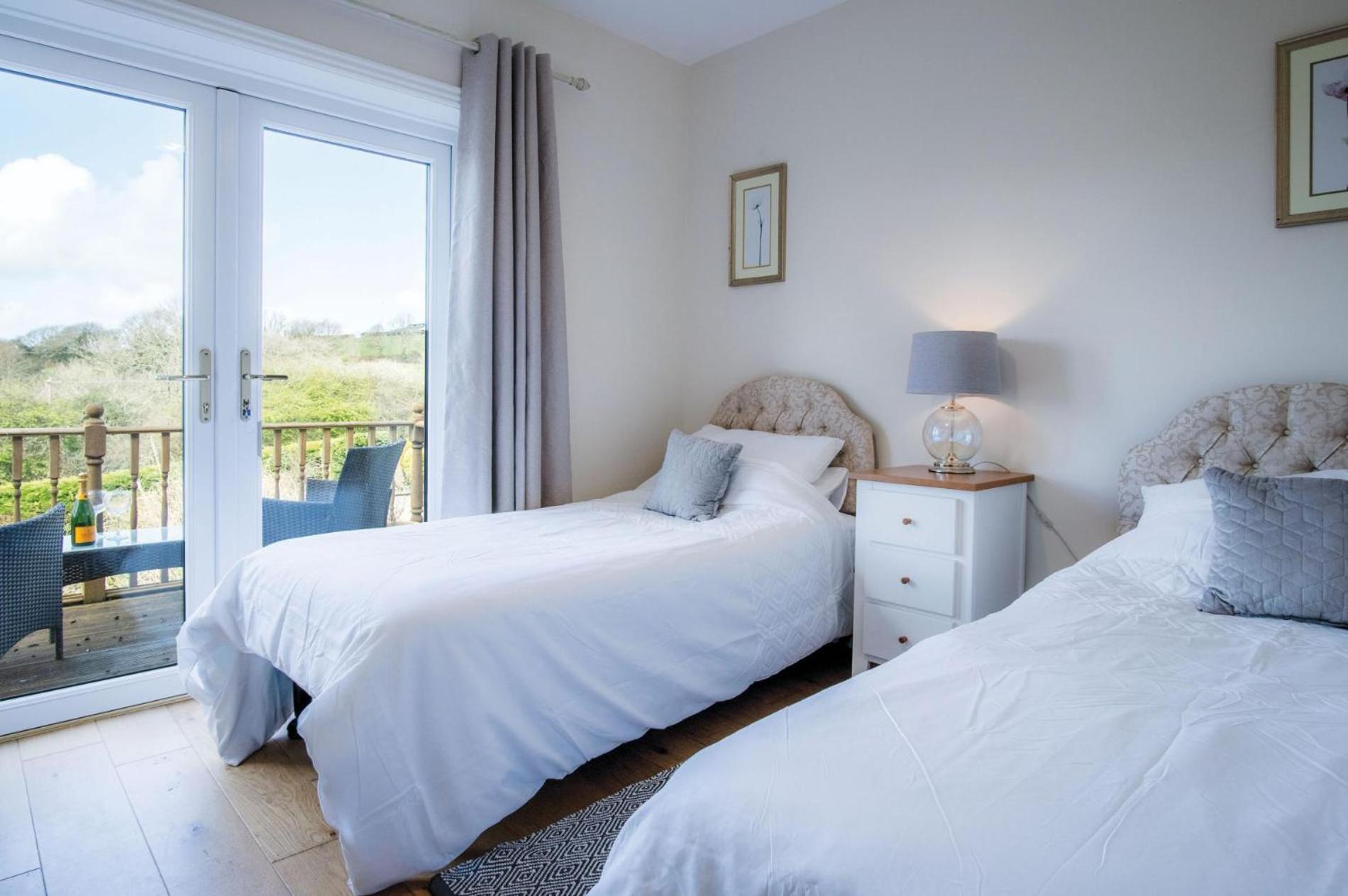 Sorrento - 3 Bed Holiday Home - Wisemans Bridge Stepaside  Екстериор снимка