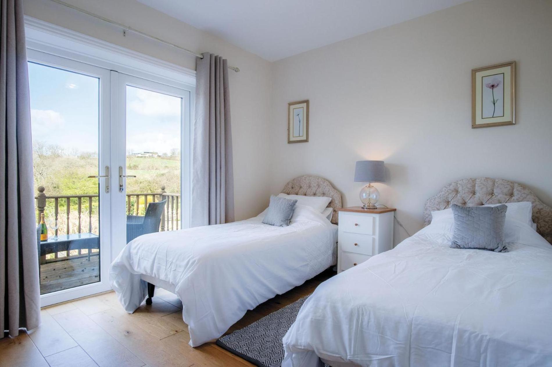 Sorrento - 3 Bed Holiday Home - Wisemans Bridge Stepaside  Екстериор снимка
